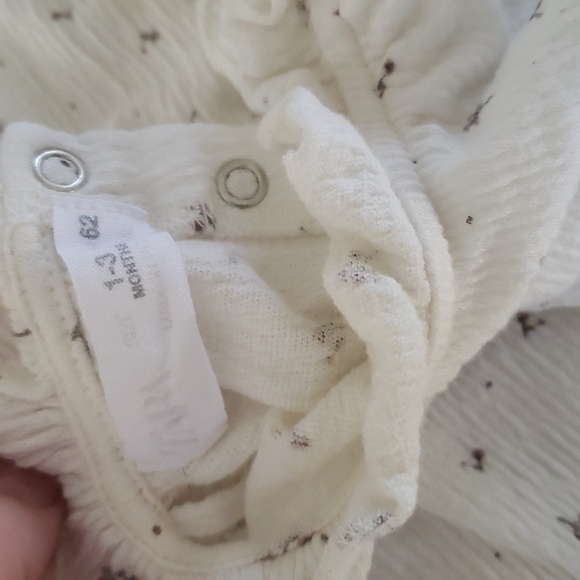 Zara Shirt - Picture 2 of 4